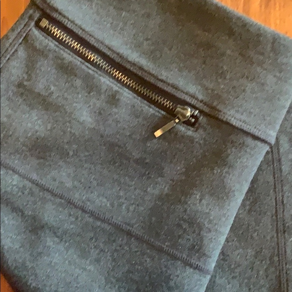 Athleta Gray Skirt - Picture 5 of 5